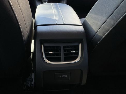 Used 2025 Chevrolet Blazer LT image 24