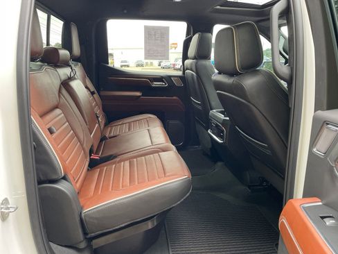 Used 2024 GMC Sierra 1500 Denali Ultimate AWD/4WD image 32
