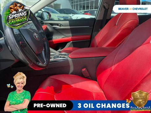 Used 2020 Toyota Camry XSE FWD image 8