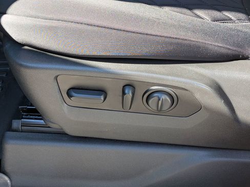 Used 2019 GMC Sierra 1500 SLE w/ SLE Value Package image 13