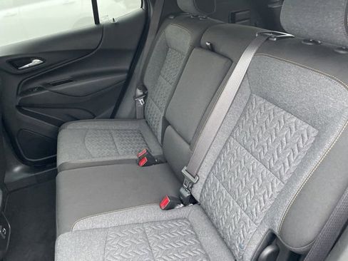 Used 2022 Chevrolet Equinox LT image 24