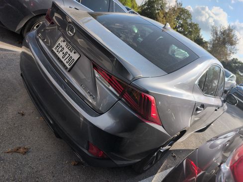 Used 2018 Lexus IS 300 F Sport w/ F Sport Package RWD image 3