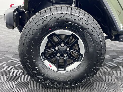 Used 2021 Jeep Wrangler Unlimited Rubicon AWD/4WD image 11