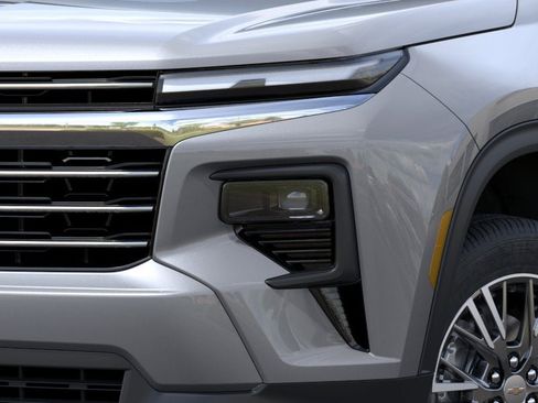 New 2026 Chevrolet Traverse LT w/ LPO, Floor Liner Package FWD image 34