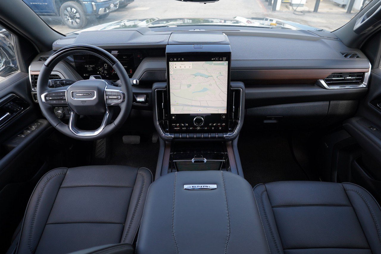 New 2026 GMC Yukon Denali w/ Advanced Technology Package RWD image 13