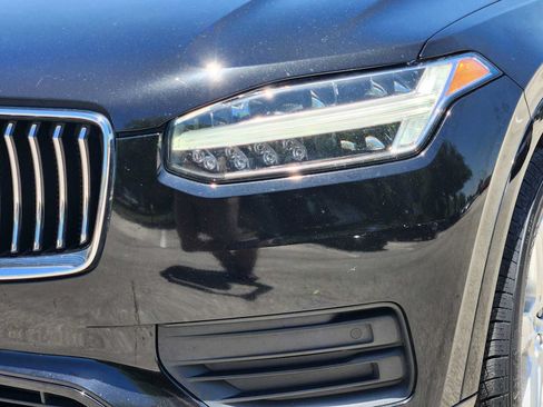 Used 2020 Volvo XC90 T6 Momentum AWD/4WD image 7