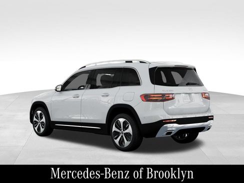 Certified 2026 Mercedes-Benz GLB 250 4MATIC image 32
