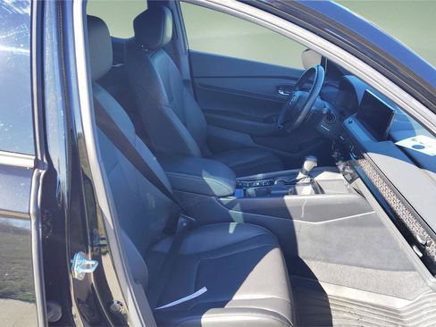 Used 2025 Honda Accord Sport image 11