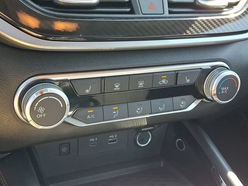 Certified 2023 Nissan Altima 2.5 SR w/ SR Premium Package FWD image 16