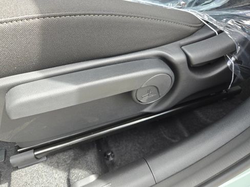 New 2027 Hyundai Kona SE AWD/4WD image 15