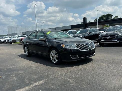 Used 2010 Lincoln MKZ FWD image 1