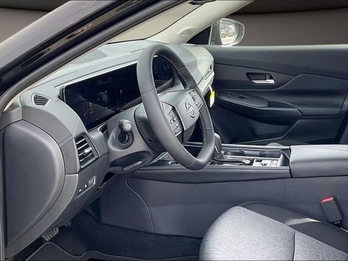 New 2026 Nissan Sentra SV w/ SV Convenience Package FWD image 7