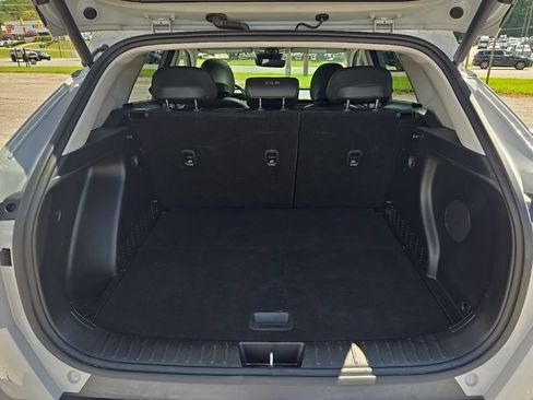 Used 2024 Hyundai Kona Limited FWD image 24