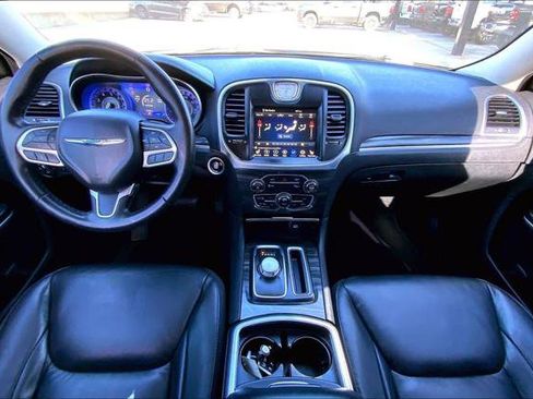 Certified 2021 Chrysler 300 Touring L image 14