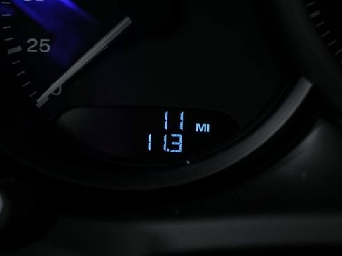 New 2026 Porsche Macan image 12