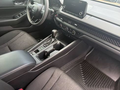 Used 2023 Honda Accord EX image 16