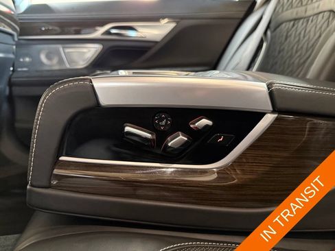 Used 2020 BMW M760i xDrive w/ Luxury Rear Seating Package AWD/4WD image 29