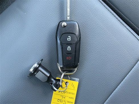 Used 2021 Ford F150 XL w/ Trailer Tow Package image 28