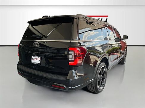 Used 2024 Ford Expedition Max Limited image 7