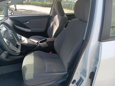 Used 2012 Toyota Prius Two FWD image 11