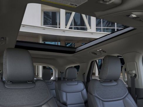 New 2026 Ford Explorer Active w/ Active Comfort Package image 22