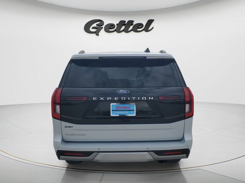 Used 2025 Ford Expedition Platinum AWD/4WD image 6