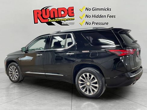 Used 2023 Chevrolet Traverse Premier AWD/4WD image 3