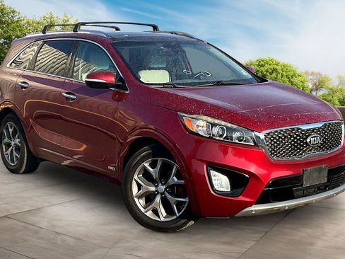 Used 2017 Kia Sorento SX image 5
