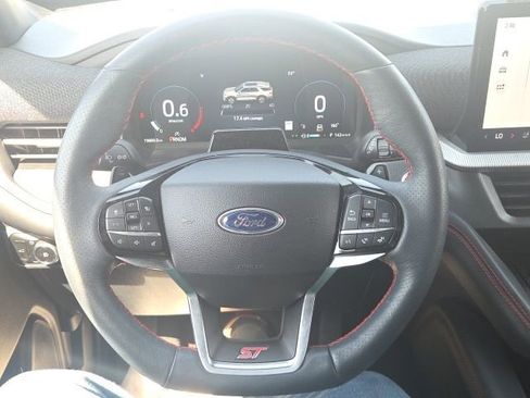 Used 2025 Ford Explorer ST image 37