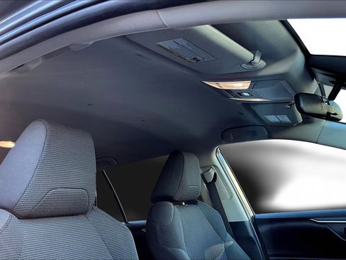 Used 2023 Toyota RAV4 LE image 19