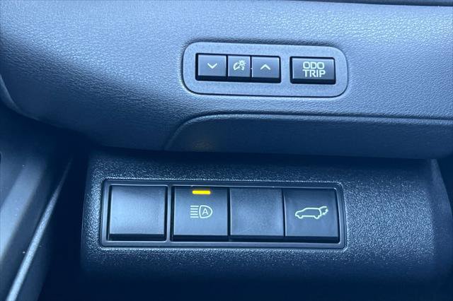 Certified 2026 Toyota C-HR AWD/4WD image 30