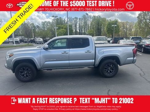 Used 2023 Toyota Tacoma SR5 w/ Technology Package image 3