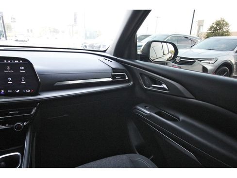 Used 2024 Chevrolet Traverse LT w/ Midnight/Sport Edition FWD image 13
