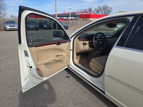 Used 2008 Buick Lucerne CXL w/ Driver Confidence Package image 9
