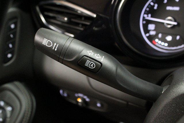 Used 2023 Buick Encore GX Essence w/ Experience Buick Package FWD image 23