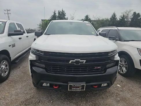 Used 2019 Chevrolet Silverado 1500 LT Trail Boss AWD/4WD image 6