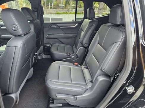 New 2026 GMC Acadia Elevation AWD/4WD image 17