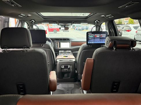 Used 2024 GMC Yukon XL Denali Ultimate image 37