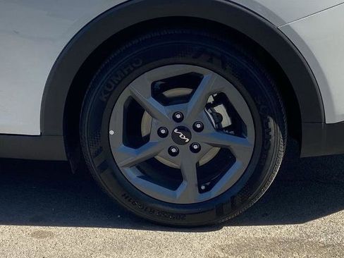 Used 2025 Kia K4 LXS 4D Sedan image 27