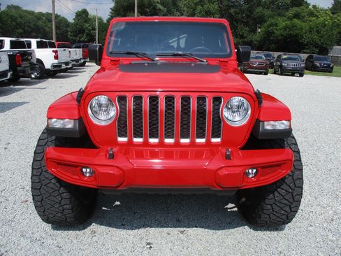 Used 2023 Jeep Gladiator Overland image 8