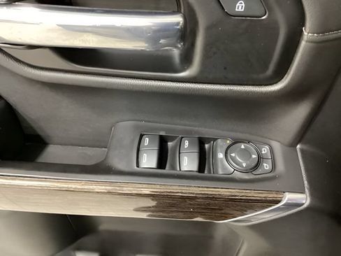 Used 2020 GMC Sierra 1500 Elevation w/ Elevation Value Package AWD/4WD image 18