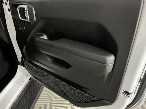 Used 2025 Jeep Wrangler Unlimited Sport S 4xe w/ Convenience Group image 33