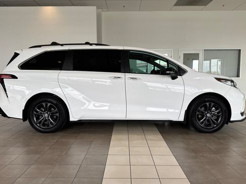 Certified 2024 Toyota Sienna XSE w/ XSE Premium Package AWD/4WD image 3