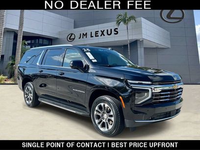 Used 2025 Chevrolet Suburban LT w/ Comfort Package