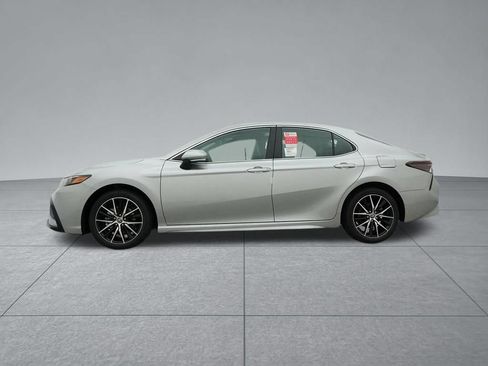 Used 2023 Toyota Camry SE FWD image 22