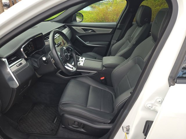 Used 2026 Jaguar F-PACE R-Dynamic S AWD/4WD image 15