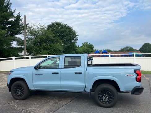 Used 2026 Chevrolet Colorado W/T w/ WT Custom Package AWD/4WD image 8