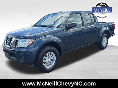 Used 2016 Nissan Frontier SV RWD image 3