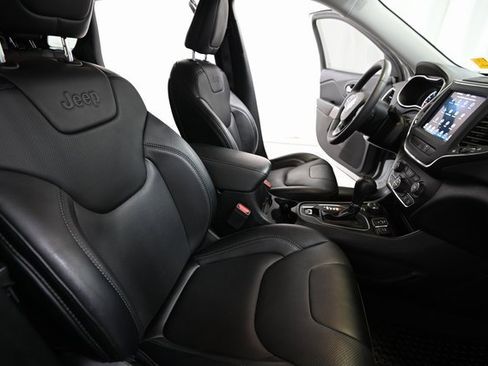 Used 2022 Jeep Cherokee Latitude Lux image 25