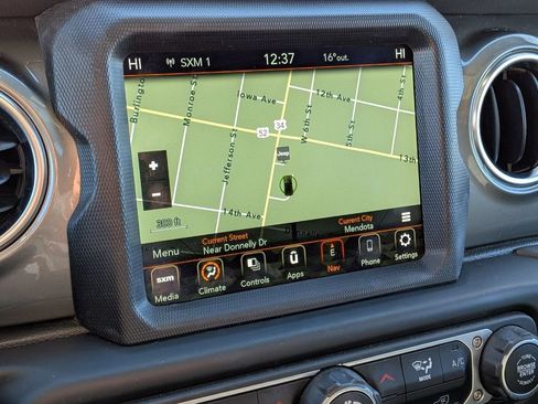 Used 2021 Jeep Wrangler Unlimited Sahara w/ Uconnect 4C Nav & Sound Group AWD/4WD image 16